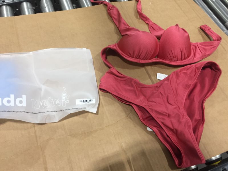 Photo 2 of CUPSHE Veronica Red Underwire Halter Bikini, SIZE M