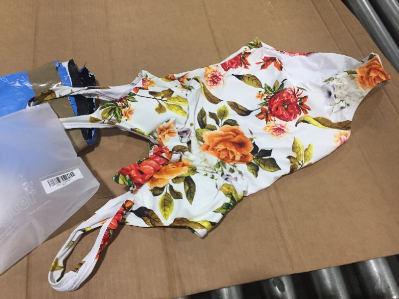 Photo 2 of CUPSHE Romantic White Floral One-Piece Swimsuit, SIZE M