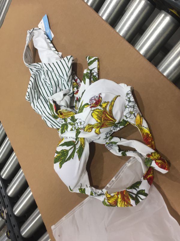 Photo 1 of CUPSHE White Floral And Stripe One Piece Swimsuit, SIZE XS