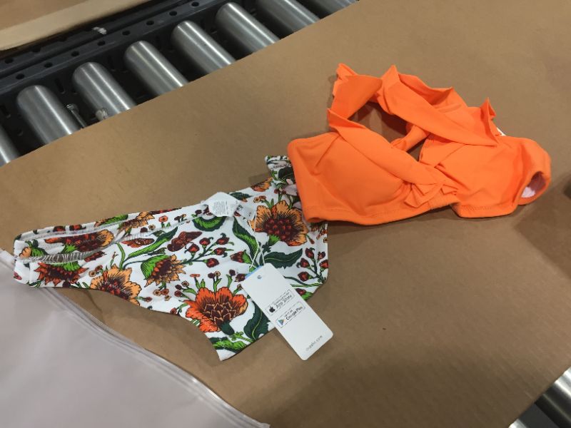 Photo 2 of CUPSHE Orange Ruffle Bikini With Floral Bottom, SIZE XS