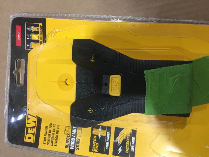 Photo 3 of DEWALT 1-1/2 in. Stud Finder