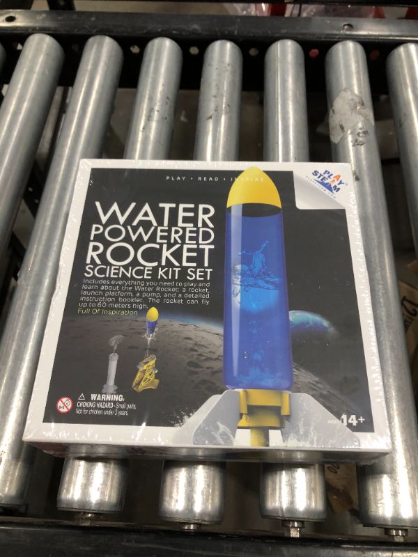 Photo 2 of PlaySTEAM Water Powered Rocket Kit