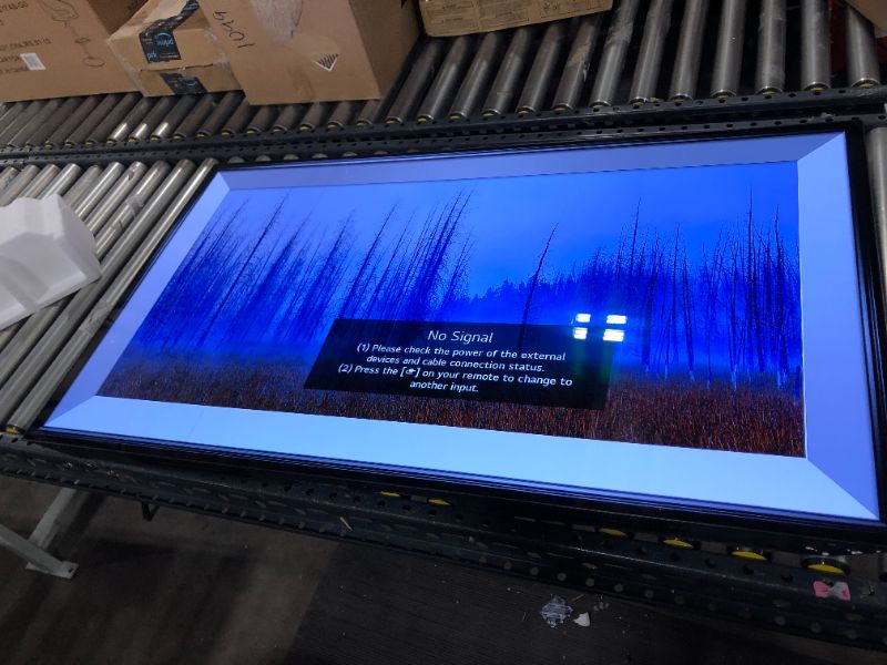 Photo 2 of LG OLED55CXPUA Alexa Built-In CX 55" 4K Smart OLED TV (2020)
