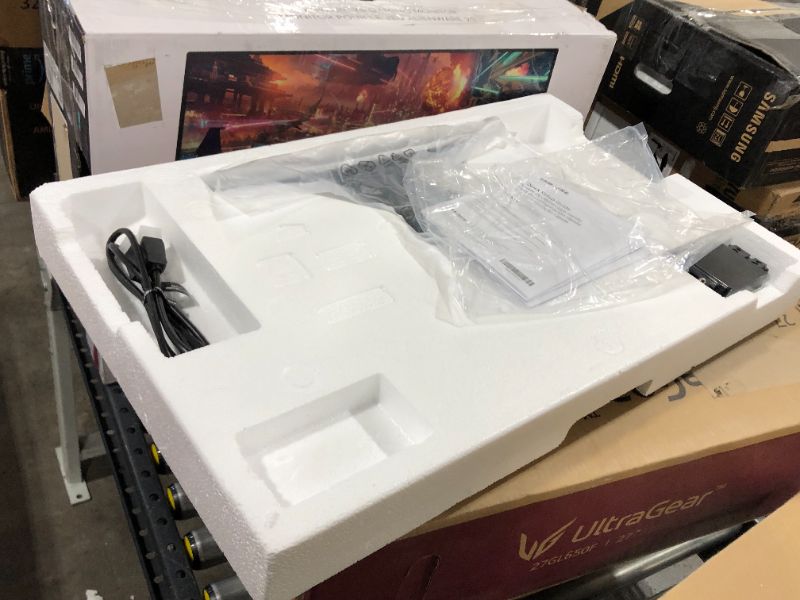 Photo 1 of SAMSUNG UE57 Series 28-Inch 4K UHD (3840x2160) Computer Monitor, HDMI, Display Port, Eye Saver Mode, VESA Compatible, FreeSync (LU28E570DS/ZA)
