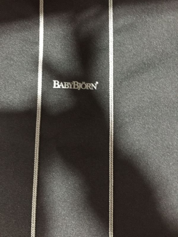 Photo 1 of BabyBjörn Travel Crib Light