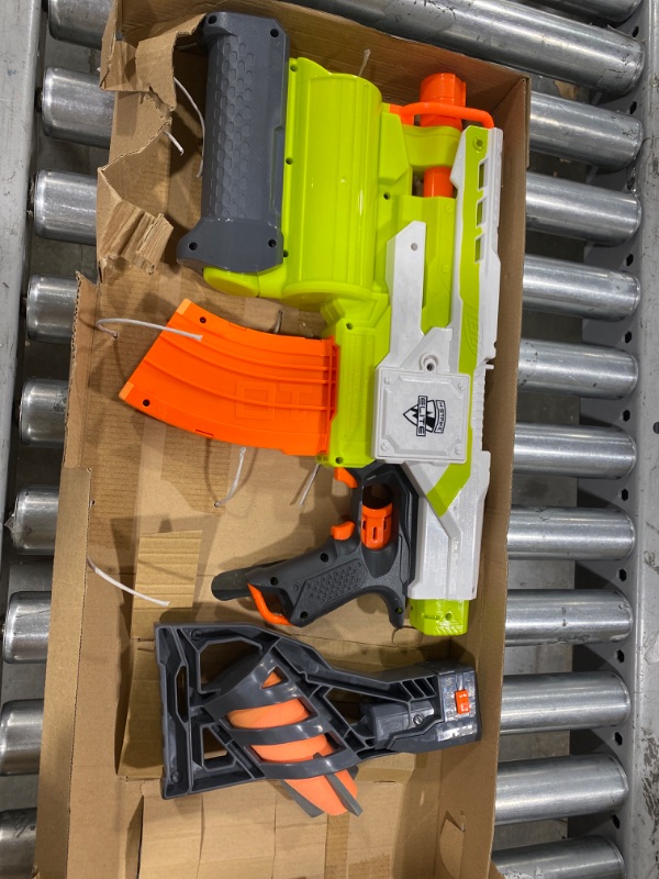 Photo 2 of NERF NERF Modulus Demolisher 2-in-1 GUNS ONLY 