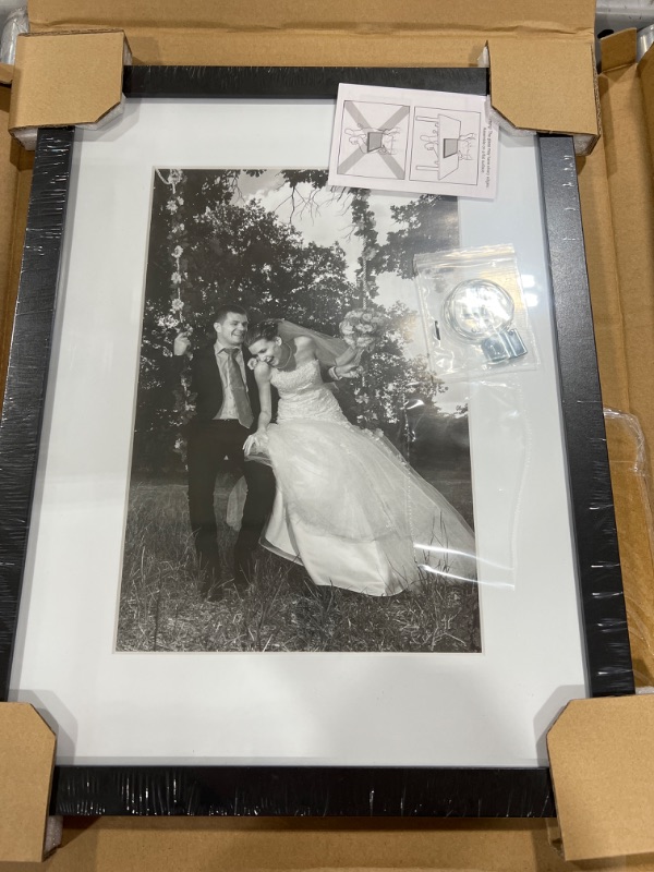 Photo 1 of 17x13 picture frame 