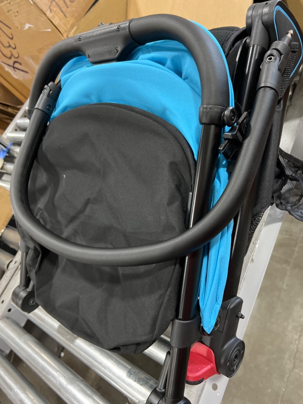 Photo 2 of Dream on Me Insta Transitional Aluminum Auto Fold Stroller in Blue/Black