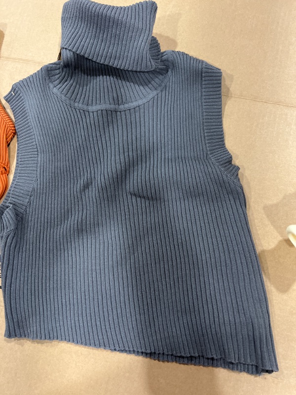 Photo 3 of 2pk| CIDER Women's Shirts. Grey-Small Orange-Medium 