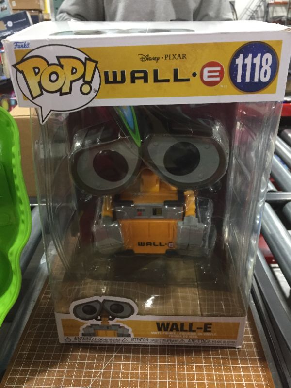 Photo 2 of Funko POP! Jumbo: Wall-E
