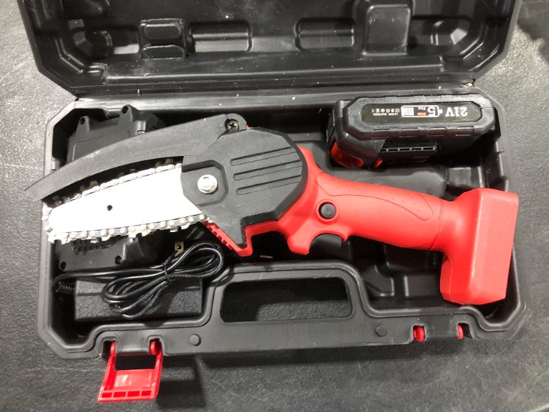 Photo 1 of chainsaw 21v red 