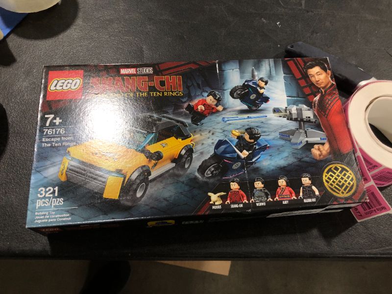 Photo 2 of LEGO Marvel Shang-Chi Escape from The Ten Rings 76176 Building Kit (321 Pieces)
