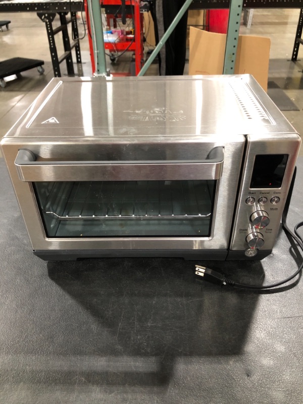 Photo 2 of GE Convection Toaster Oven | Quartz Heating Technology | Large Capacity Toaster Oven Complete With 7 Cook Modes & Oven Accessories | Countertop Kitchen Essentials | 1500 Watts | Stainless Steel
USED CONDITION.