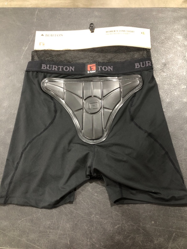 Photo 2 of BURTON Luna Padded Shorts Womens
TRUE BLACK, SIZE LARGE.