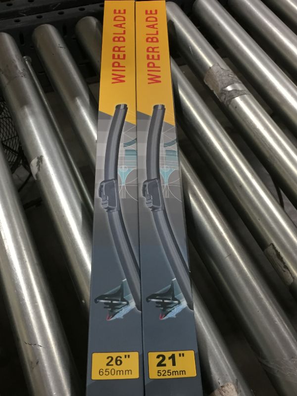 Photo 2 of 26in + 121n Premium All-Season Windshield Wiper Blades for Original Equipment Replacement(Set of 2)
