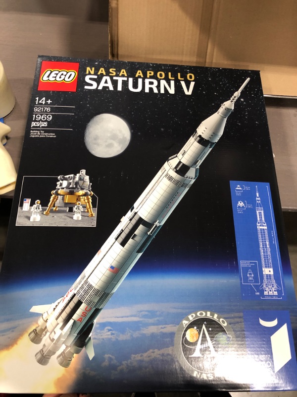 Photo 2 of LEGO Ideas NASA Apollo Saturn V 92176 Outer Space Model Rocket for Kids and Adults, Science Building Kit (1969 Pieces)(Factory sealed)