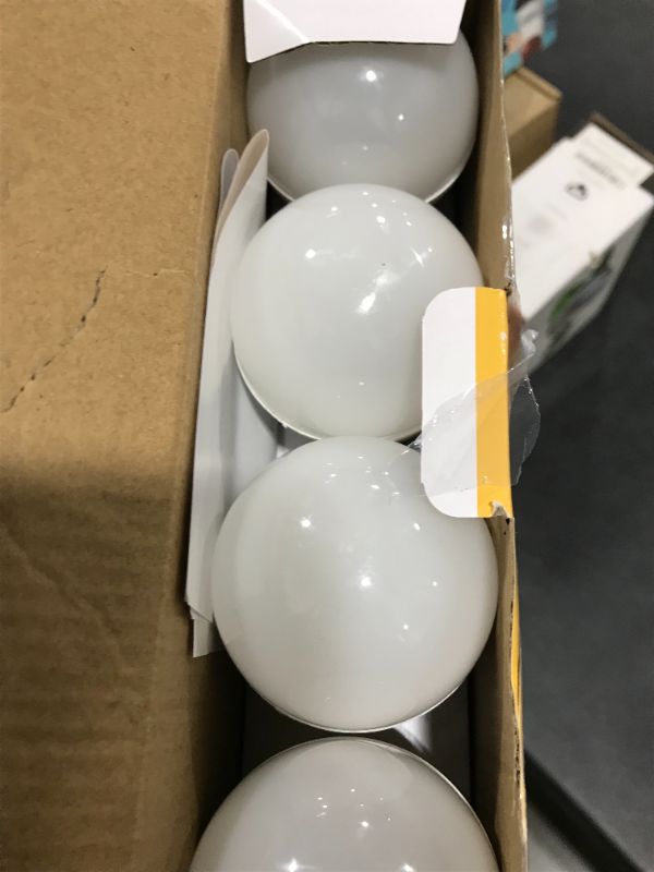 Photo 2 of BACKUP EMERGENCY 12W LIGHT BULBS 4PK