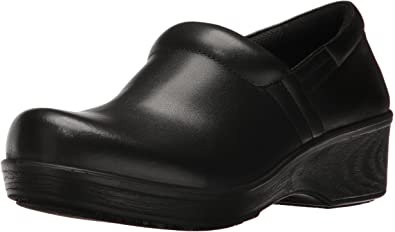 Photo 1 of Dr. Scholl's Shoes Women's Dynamo Work Shoe-- 91/2 wide
