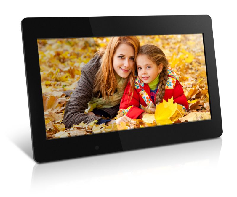 Photo 1 of Aluratek Digital Photo Frame - 18.5 TFT LCD 1366x768 16:9 4GB Memory U