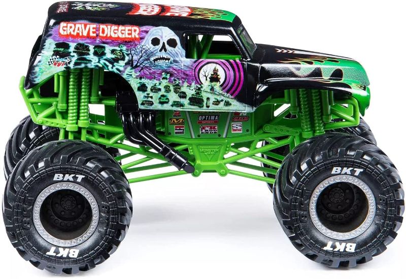 Photo 1 of Monster Jam, Official Grave Digger Monster Truck, Die-Cast Vehicle