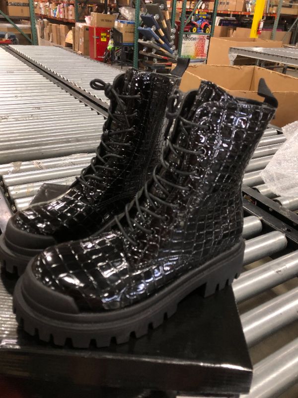 Photo 1 of READYSALTED Women's Ankle High Platform Chunky Combat Boots, Lace Up Side Zipper (SIZE 5)