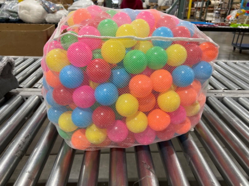 Photo 1 of PLAYPEN COLOR BALLS 