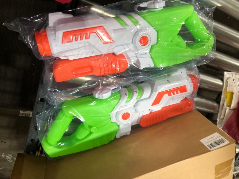 Photo 1 of VAV WATER GUN 2 PACK