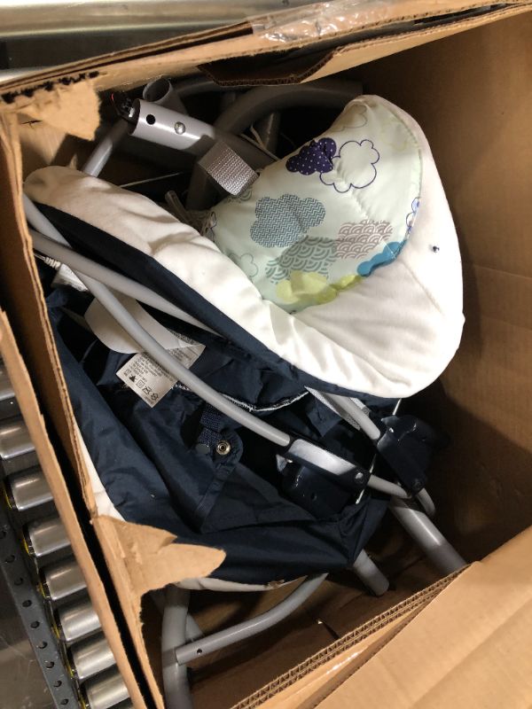 Photo 3 of Graco Simple Sway Stratus Baby Swing