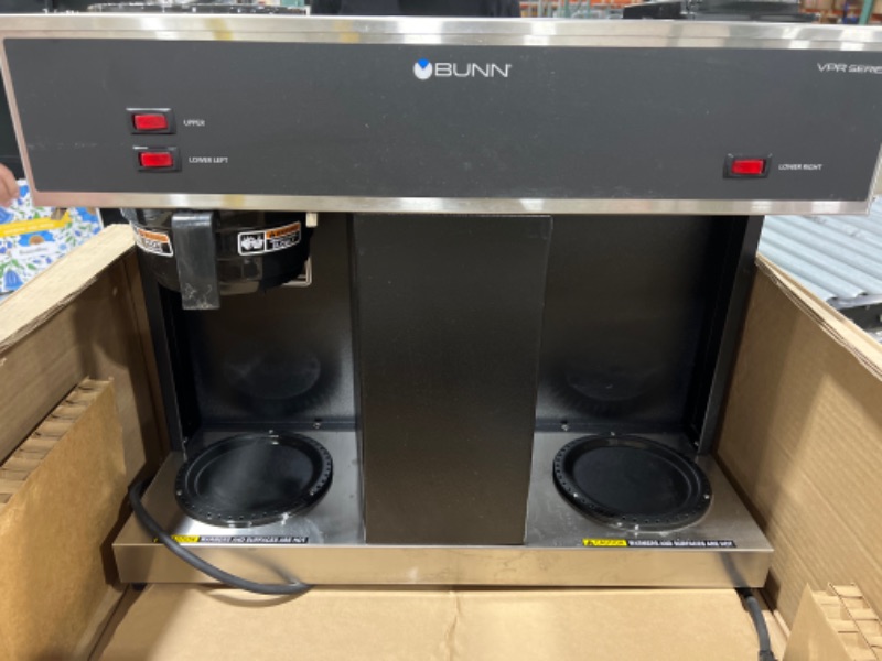 Photo 2 of BUNN VPS 12-Cup Commercial Coffee Brewer, 3 Warmers
