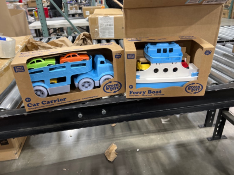 Photo 1 of Green Toys Ferry Boat & Car Carrier
