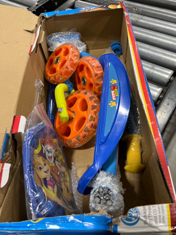 Photo 1 of PlayWheels Paw Patrol 3-Wheel Scooter w/Light Up Wheels, Chase
