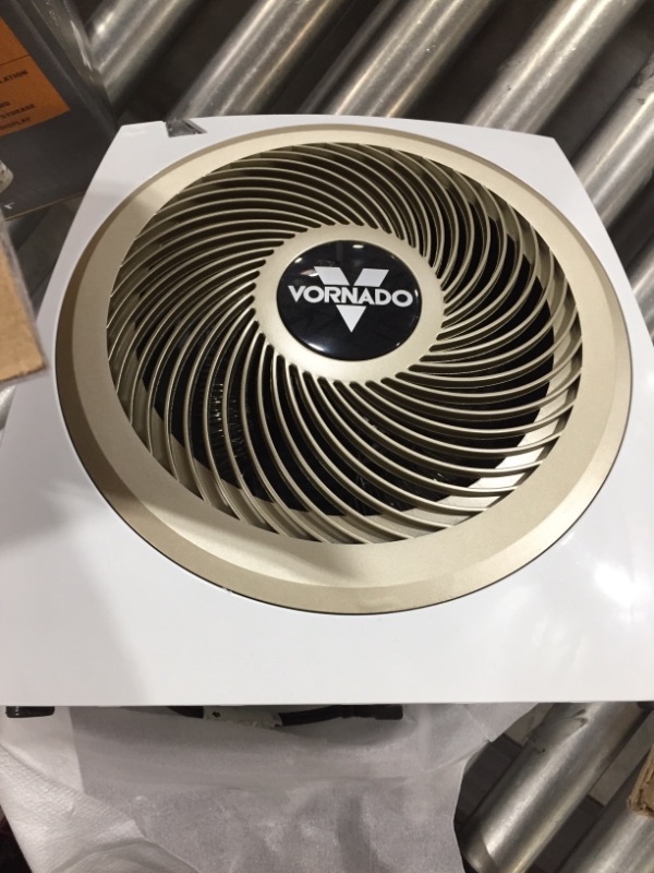 Photo 3 of Vornado Avh10 Whole Room Heater with Auto Climate Control