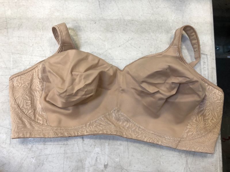 Photo 2 of Playtex Women's 18 Hour Seamless Smoothing Full Coverage Bra US4049
46DDD