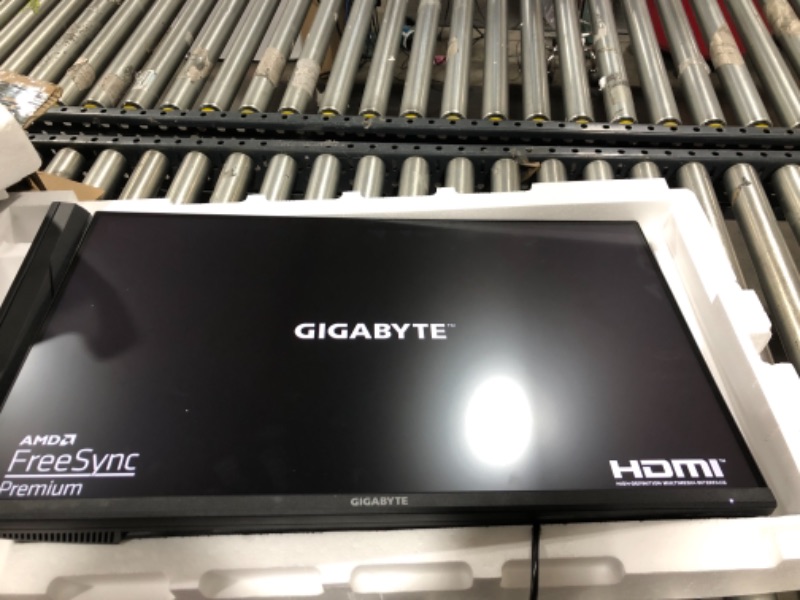 Photo 2 of GIGABYTE M32Q 32" 165Hz Gaming Monitor, 2560 x 1440 SS IPS Display, 0.8ms (MPRT) Response Time, 9?4% DCI-P3, VESA Display HDR400, FreeSync Premium, 1x Display Port 1.2, 2X HDMI 2.0
