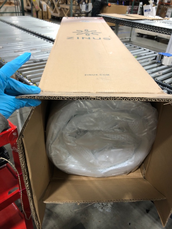 Photo 1 of ZINUS 8 Inch Green Tea Cooling Gel Memory Foam Mattress / Cooling Gel Foam / Pressure Relieving / CertiPUR-US Certified / Bed-in-a-Box, Full
