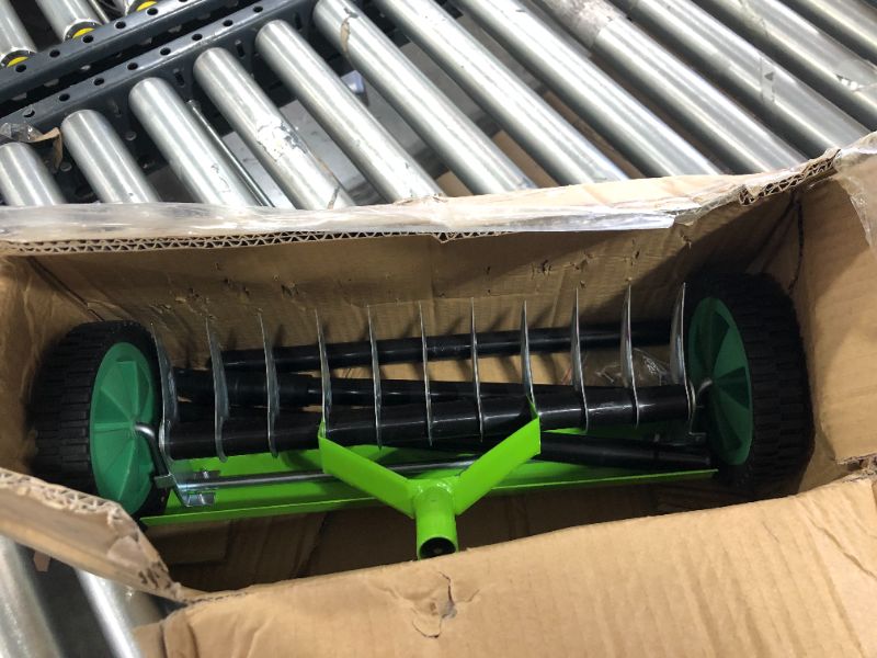 Photo 2 of Garden lawn scarifier ( GD8201 ) GREEN
