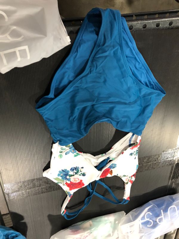 Photo 1 of CUPSHE WOMENS SWIM SUIT... LARGE...