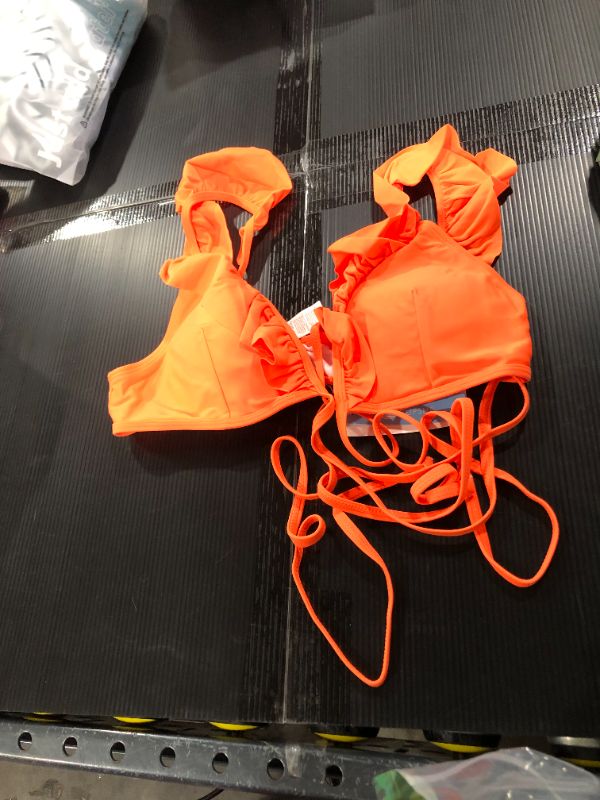 Photo 1 of CUPSHE WOMENS SWIM SUIT TOP...LARGE...