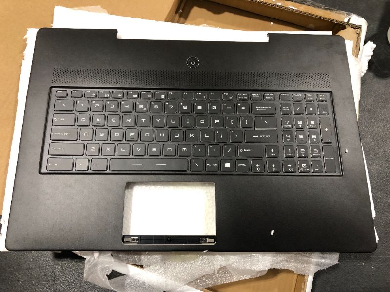Photo 1 of laptop keyboard for Custom building PCs, unknown manufacture and model 
