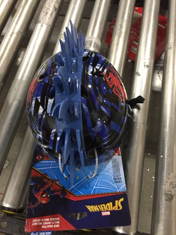 Photo 2 of BELL Spider-Man Web Shatter 3D Child Multisport Helmet, Child (5-8 yrs.) (7081692)
