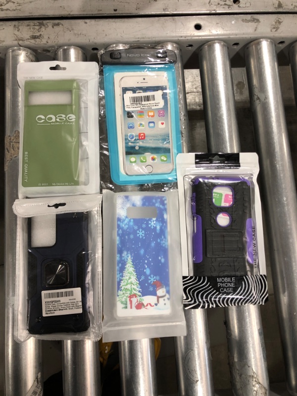 Photo 1 of 5pck of variety phone cases  