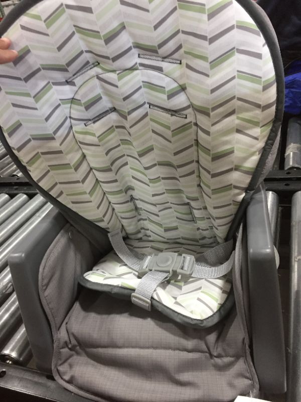 Photo 1 of Graco Table2Table Premier Fold 7 in 1 Convertible High Chair | Converts to Dining Booster Seat, Kids Table and More, Landry, 15x19.29x27 Inch (Pack of 1)
