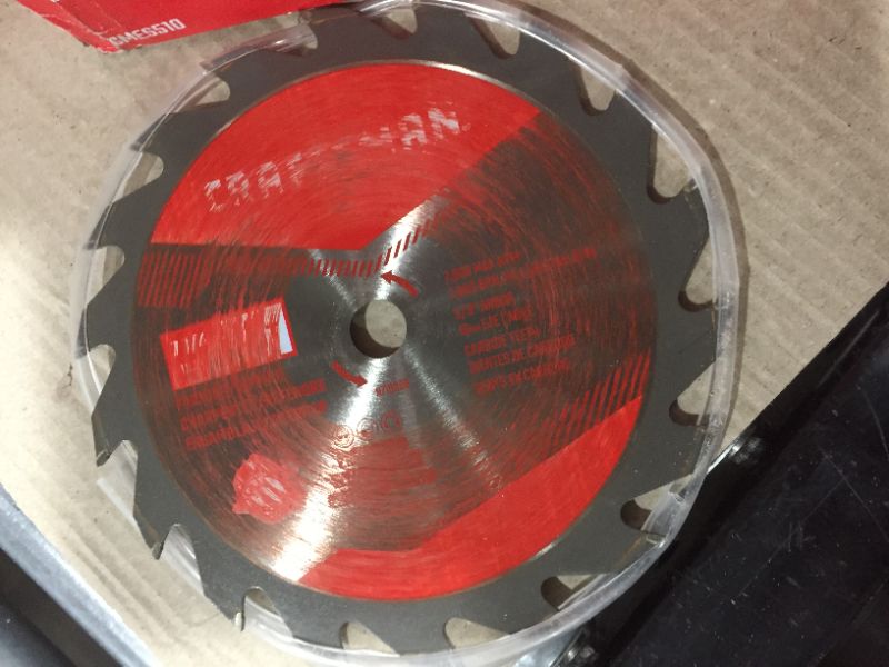 Photo 3 of CRAFTSMAN 7-1/4-Inch Circular Saw, 15-Amp with Circular Saw Blade, 24-Tooth Carbide
