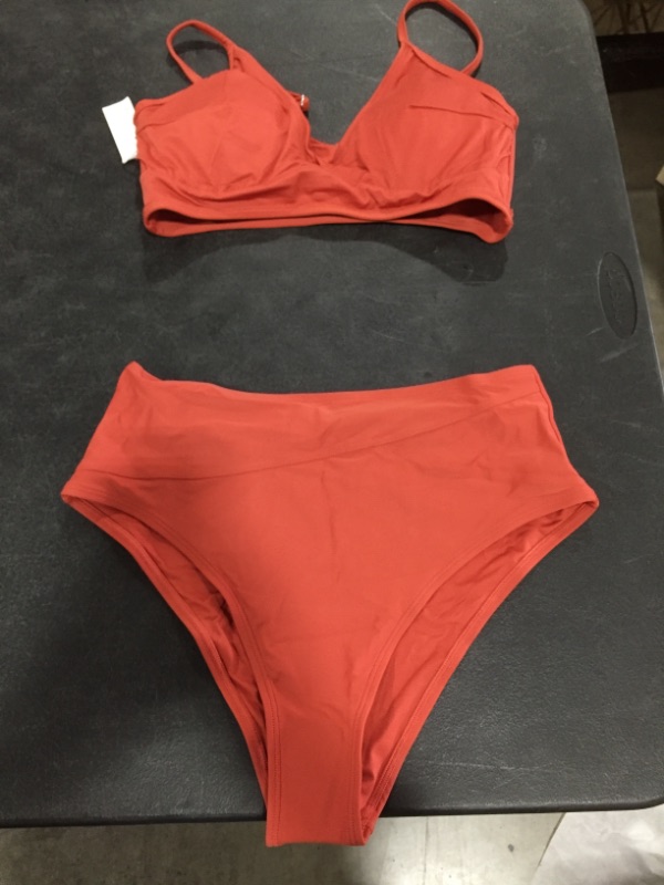 Photo 2 of CUPSHE Women's Red Twist High Waist V Neck Bikini Sets (M)
