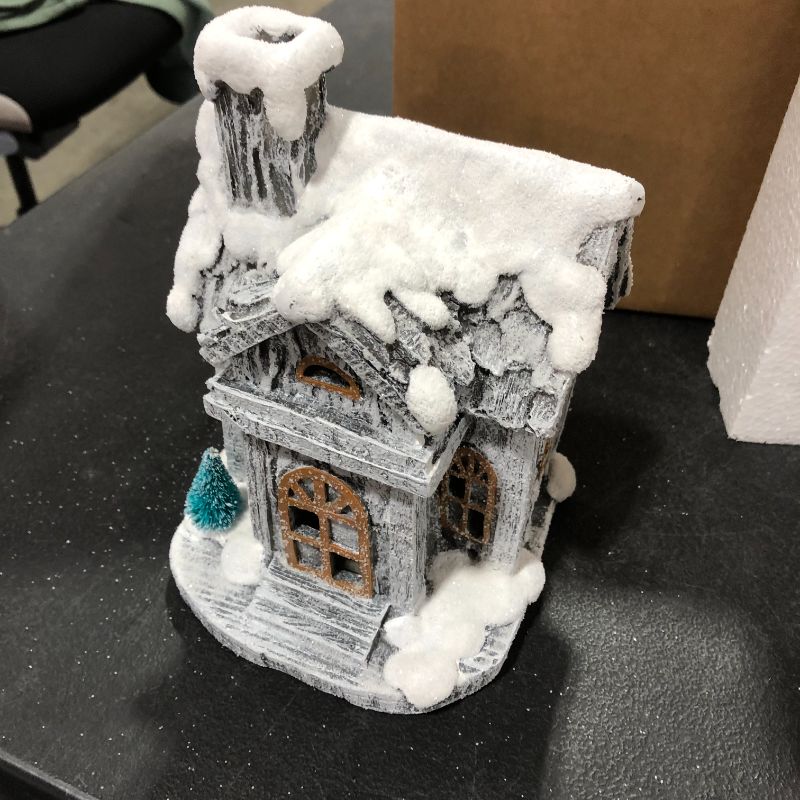 Photo 1 of Ceramic Decoration Snowy House