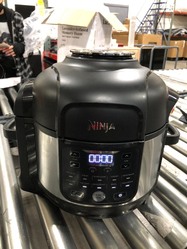 Photo 2 of NINJA 6.5 Qt. Electric Stainless Steel Pro Pressure Cooker + Air Fryer with Nesting Broil Rack, Black
