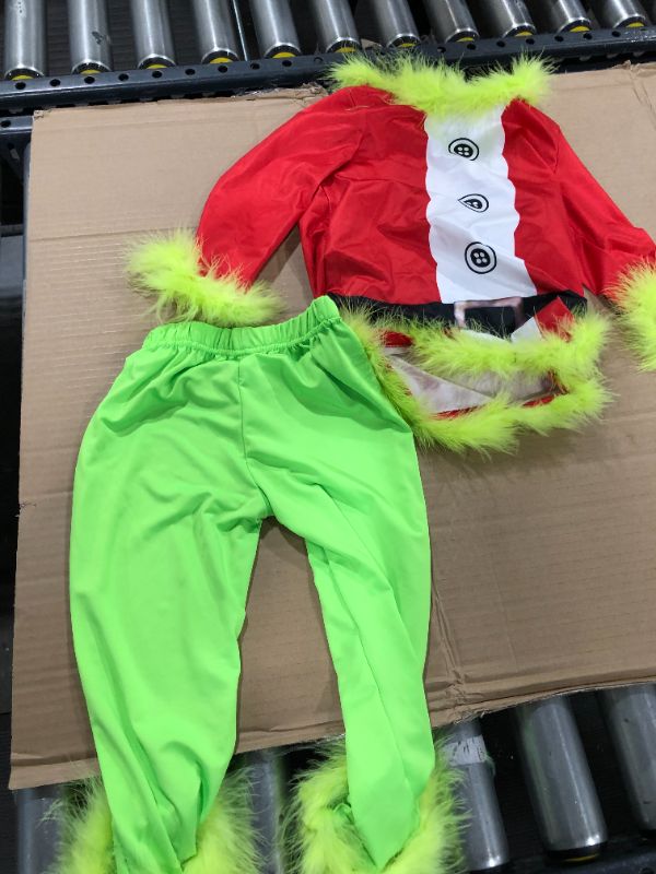 Photo 1 of Childs Grinch Costume, Size 6 

