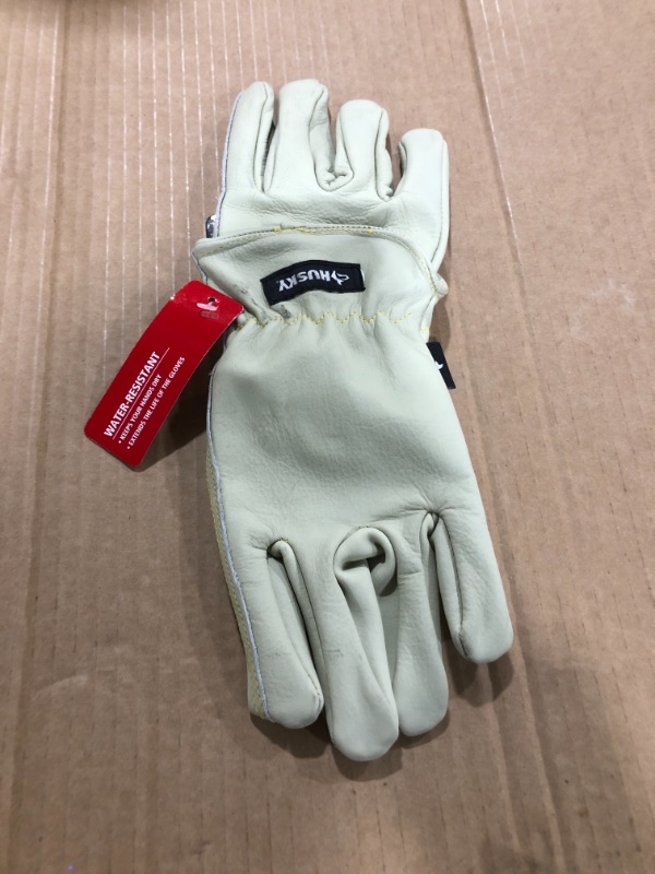 Photo 1 of Size M- Cowhide Water Resistant Leather Work Glove