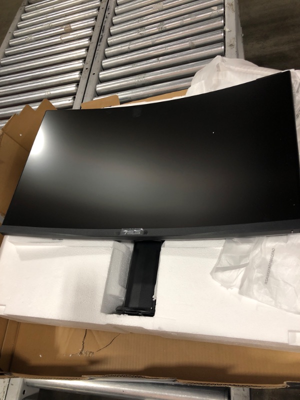 Photo 2 of ASUS TUF Gaming 31.5” 1440P Curved HDR Monitor (VG32VQR) - WQHD (2560 x 1440), 165Hz, 1ms, Extreme Low Motion Blur Sync, Adaptive-sync, Freesync Premium, Eye Care, DisplayHDR 400, HDMI, DisplayPort
