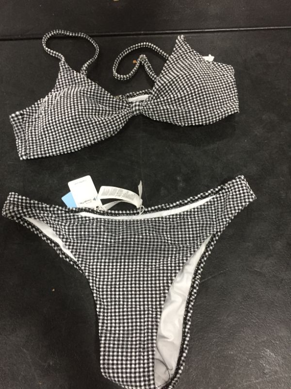 Photo 2 of Cute Gingham Knotted Low Rise Bikini Lg